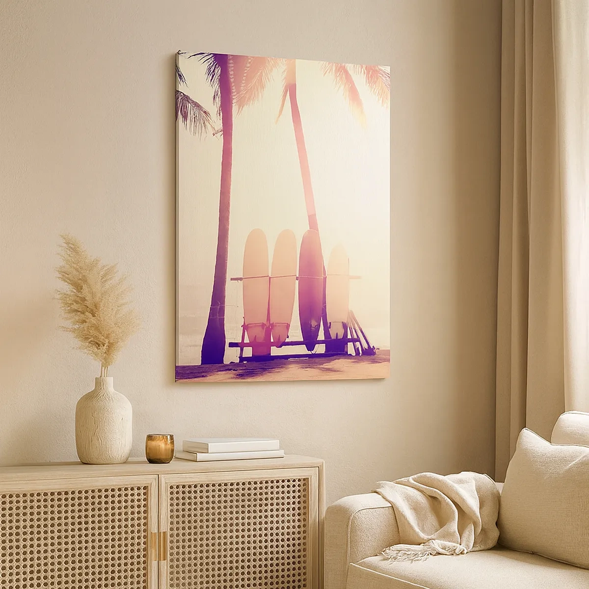 Bild auf Leinwand - Leinwandbild - Palmen und Surfbretter am Strand im Sonnenschein - 50x70cm - Es wird ein toller Tag - Moderne Wanddekoration für Wohnzimmer und Schlafzimmer ARTTOR