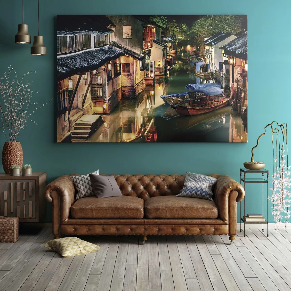 Bild auf Leinwand - Leinwandbild - Nachtansicht der Kanäle mit traditionellen Booten und Häusern - 100x70cm - Ein Abend auf einer chinesischen Straße - Moderne Wanddekoration für Wohnzimmer und Schlafzimmer ARTTOR