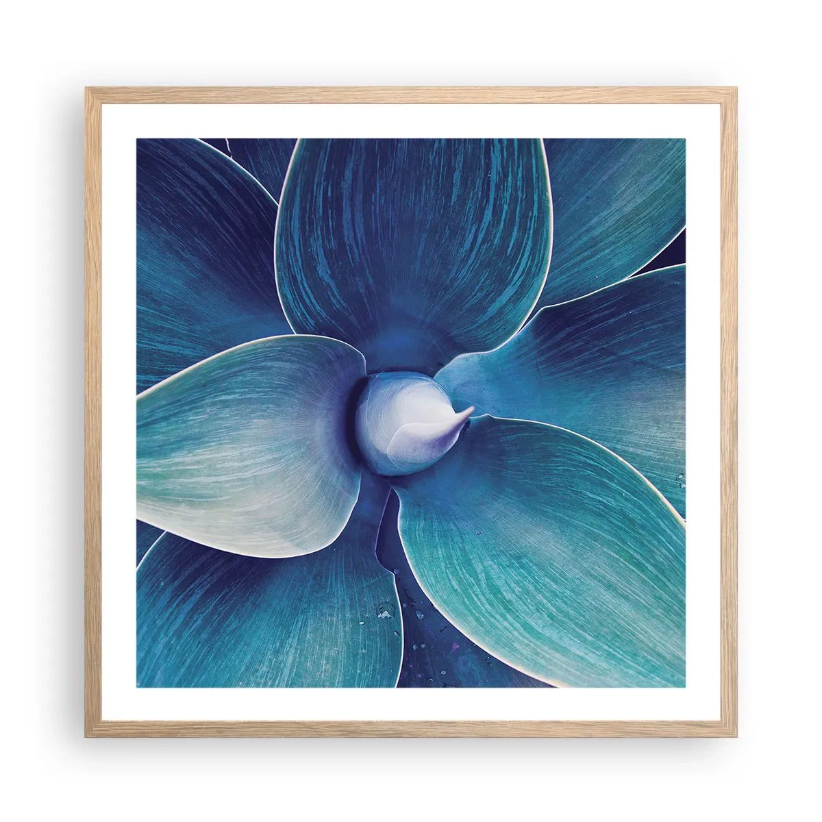Poster in einem Rahmen aus heller Eiche - Bläulich vom Himmel - 60x60 cm