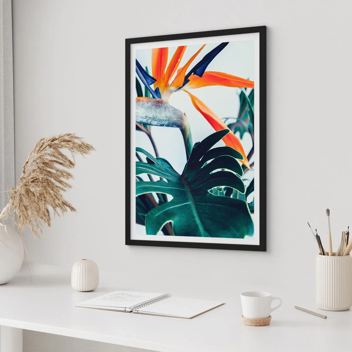 Poster in einem schwarzem Rahmen - Vogelbusch - 40x50 cm