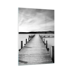 Glasbild - Bild auf glas - Ein Holzsteg führt in die Ferne über einen ruhigen See - 50x70cm - An der Wasserstelle - Ruhe - Moderne Wanddekoration für Wohnzimmer und Schlafzimmer ARTTOR