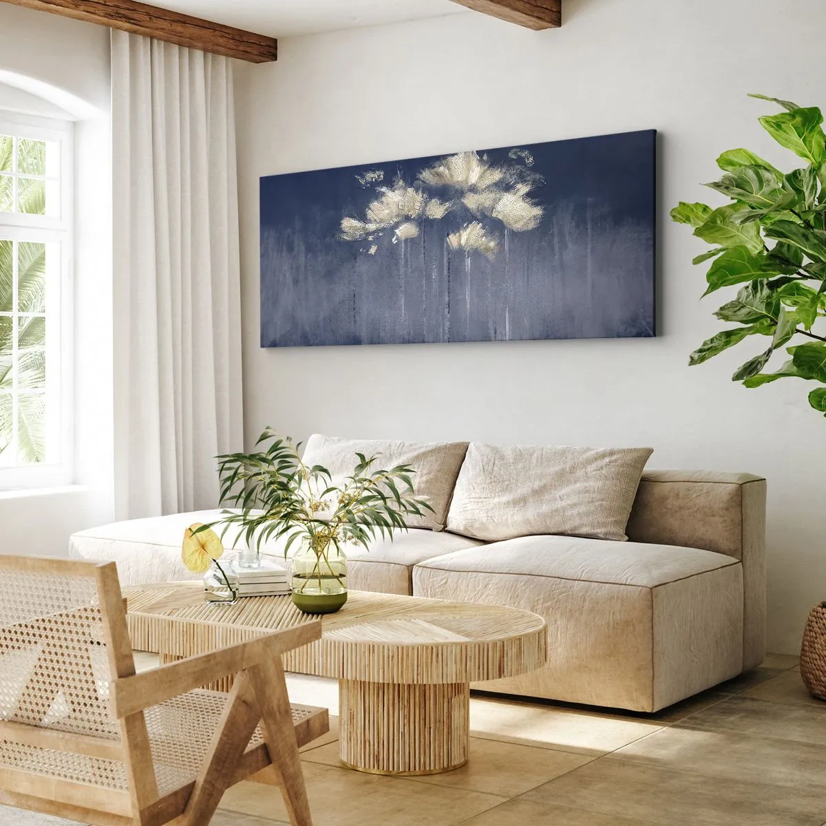 Bild auf Leinwand - Leinwandbild - Zarte Blüten auf blauem Hintergrund - 160x50cm - Wie Blütenblätter im Wind - Moderne Wanddekoration für Wohnzimmer und Schlafzimmer ARTTOR