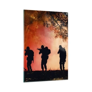 Glasbild - Bild auf glas - Silhouetten von Soldaten im Wald vor dem orangefarbenen Himmel - 80x120cm - … Alle für einen. - Moderne Wanddekoration für Wohnzimmer und Schlafzimmer ARTTOR