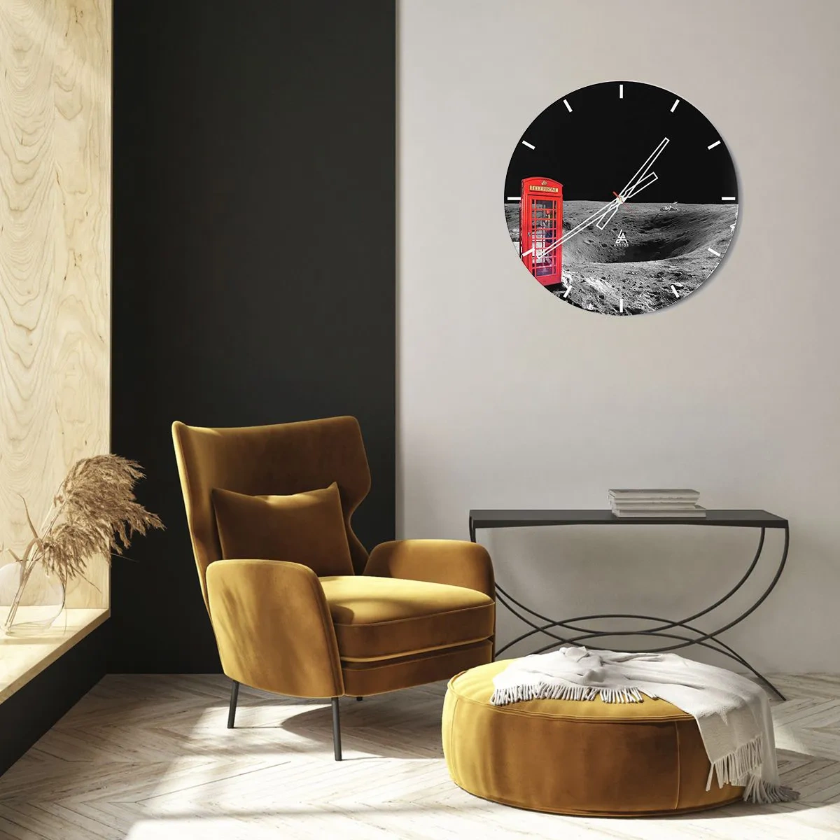 Wanduhr - Glasuhr - Eine rote Telefonzelle auf der Mondoberfläche - 30x30cm - Ein kosmischer Witz - Moderne Wanddekoration für Wohnzimmer, Küche und Schlafzimmer ARTTOR