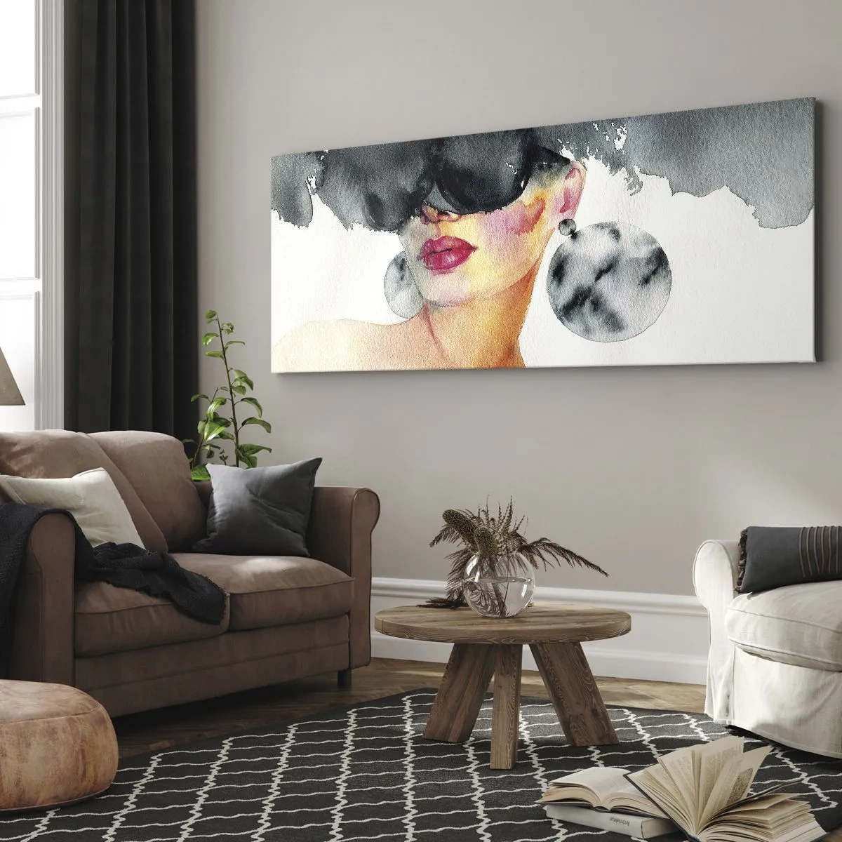 Bild auf Leinwand - Leinwandbild - Eine Frau mit stylischer Brille und großen Ohrringen - 140x50cm - Das Geheimnis der Eleganz - Moderne Wanddekoration für Wohnzimmer und Schlafzimmer ARTTOR