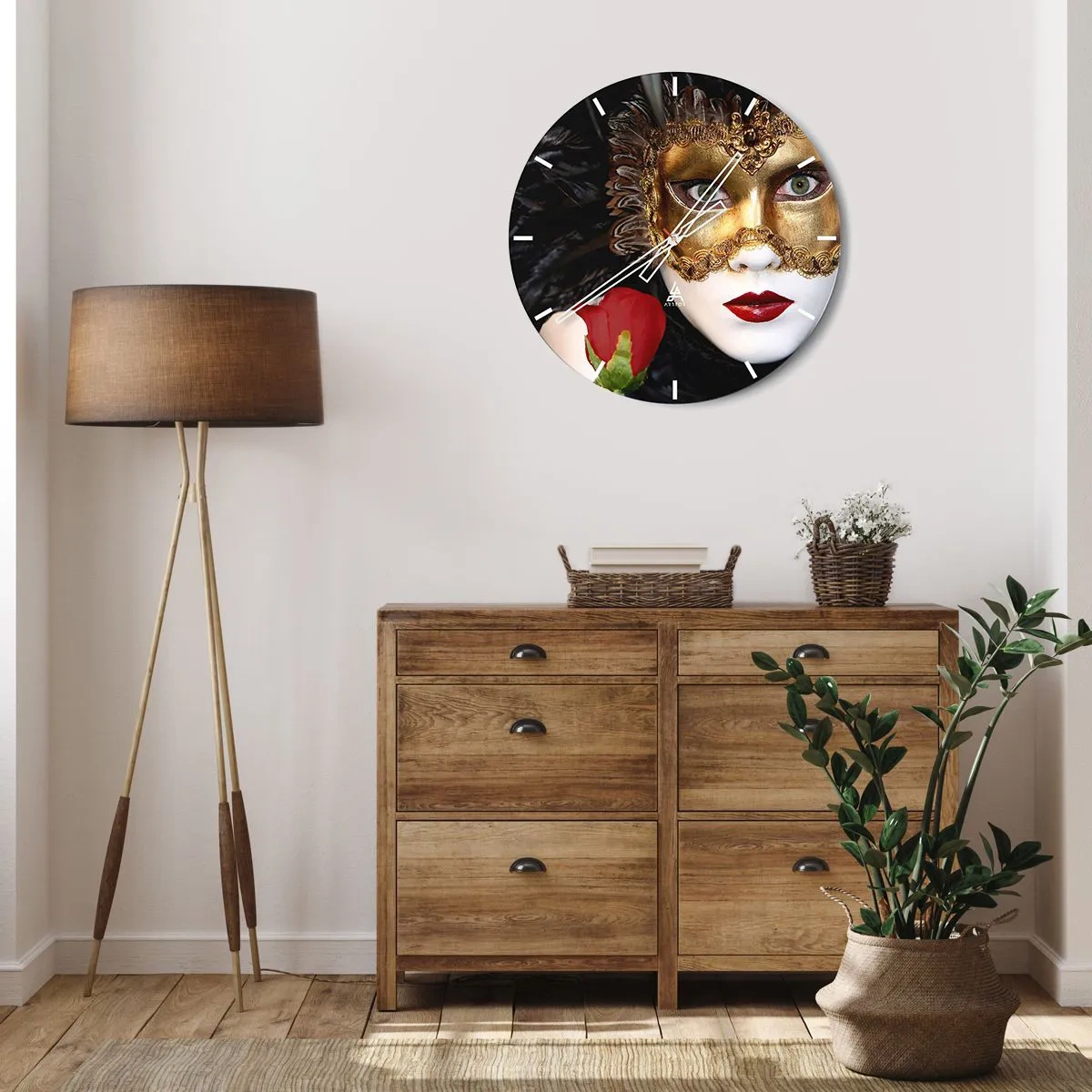 Wanduhr - Glasuhr - Goldene venezianische Maske mit einer roten Rose - 30x30cm - Denn das Leben ist ein großer Ball - Moderne Wanddekoration für Wohnzimmer, Küche und Schlafzimmer ARTTOR