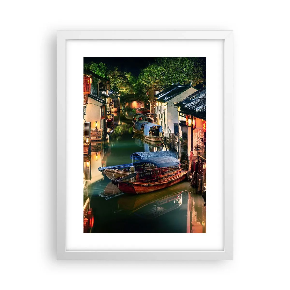 Poster in einem weißen Rahmen - Ein Abend auf einer chinesischen Straße - 30x40 cm