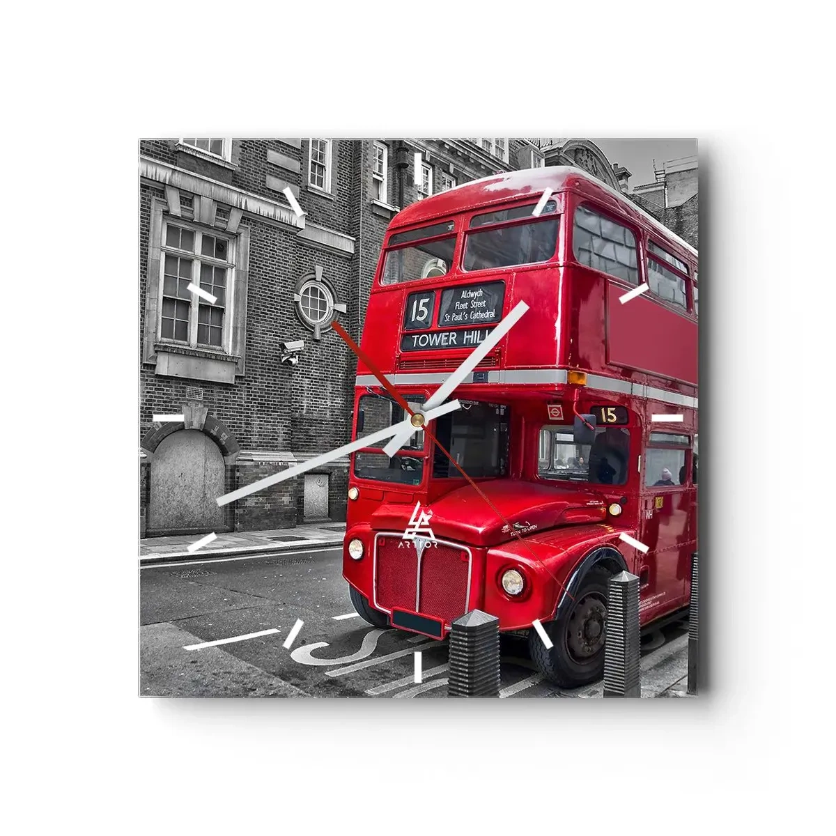 Wanduhr - Glasuhr - Ein roter Doppeldeckerbus in London vor der Kulisse klassischer Architektur - 30x30cm - Immer gleich - Moderne Wanddekoration für Wohnzimmer und Schlafzimmer ARTTOR