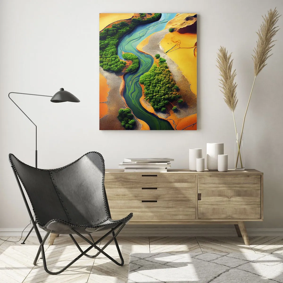 Glasbild - Bild auf glas - Ein grüner Fluss, umgeben von goldenem Sand und Vegetation - 70x100cm - Lebensspendender Fluss - Moderne Wanddekoration für Wohnzimmer und Schlafzimmer ARTTOR
