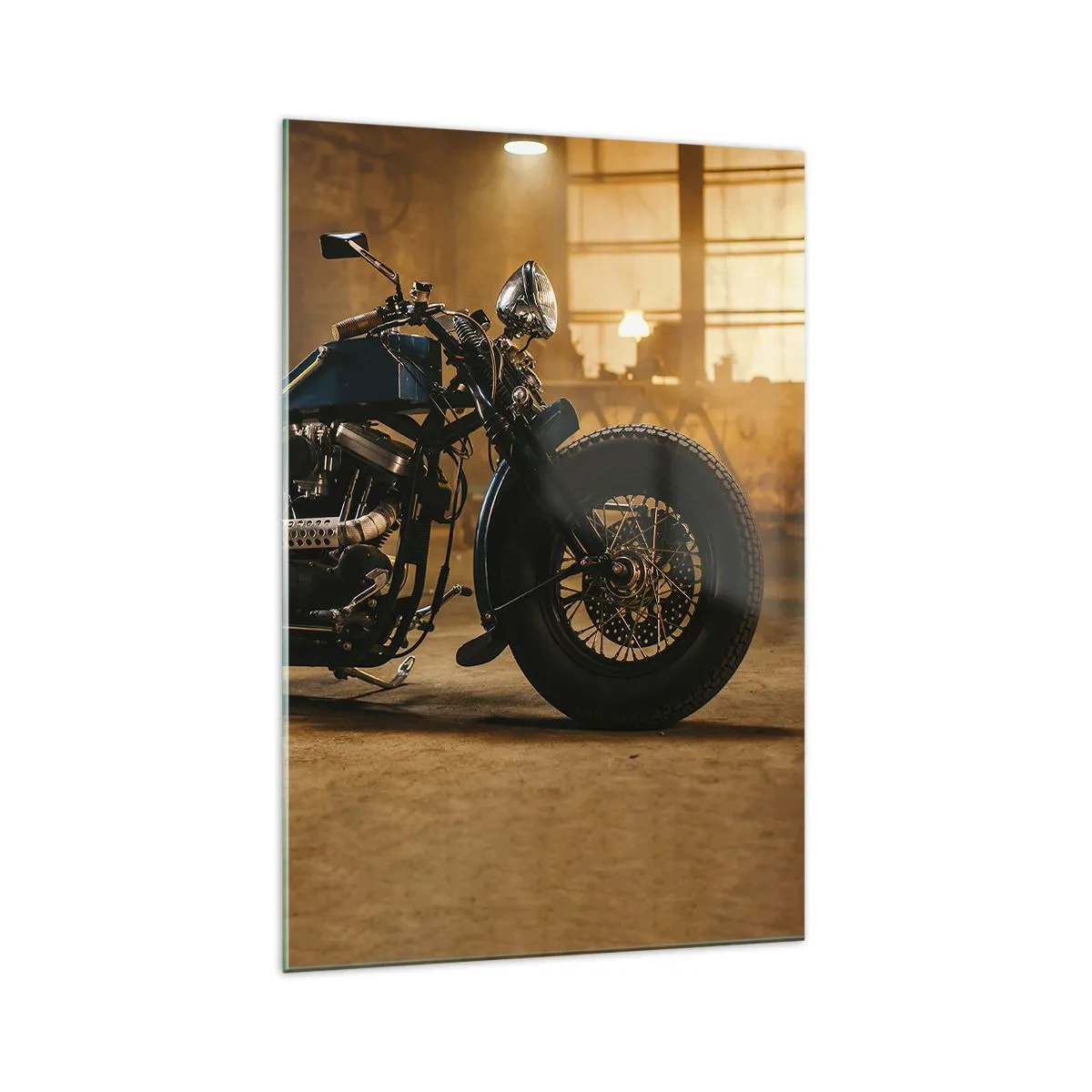 Glasbild - Bild auf glas - Ein stylisches Motorrad in einem industriellen Interieur mit warmer Beleuchtung - 70x100cm - Ich kann alles - Moderne Wanddekoration für Wohnzimmer und Schlafzimmer ARTTOR