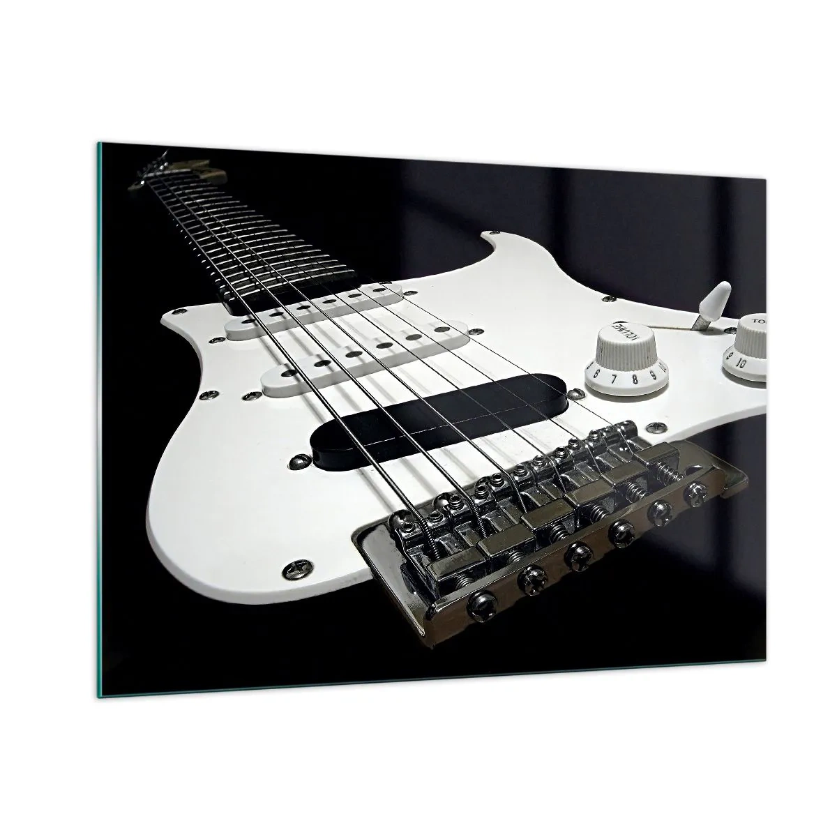 Glasbild - Bild auf glas - Nahaufnahme einer weißen E-Gitarre vor dunklem Hintergrund - 100x70cm - In Weiß versteckter Ton - Moderne Wanddekoration für Wohnzimmer und Schlafzimmer ARTTOR
