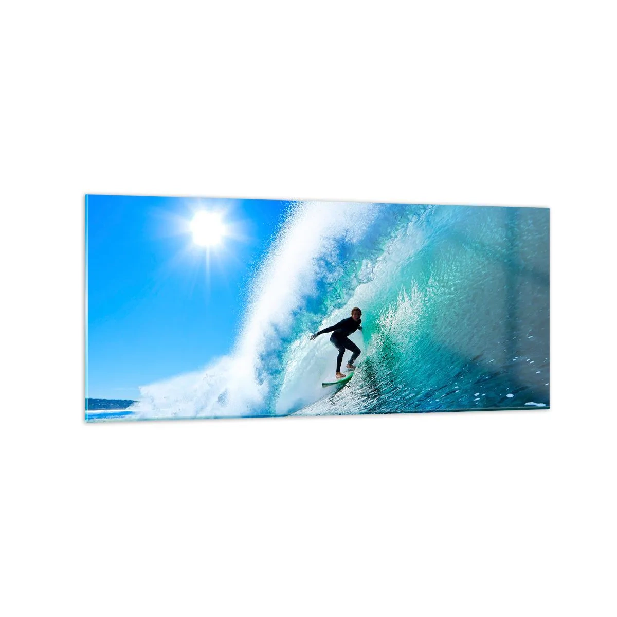 Glasbild - Bild auf glas - Ein Surfer auf einem Brett reitet unter blauem Himmel auf einer starken Welle. - 120x50cm - Durch das große Blau - Moderne Wanddekoration für Wohnzimmer und Schlafzimmer ARTTOR