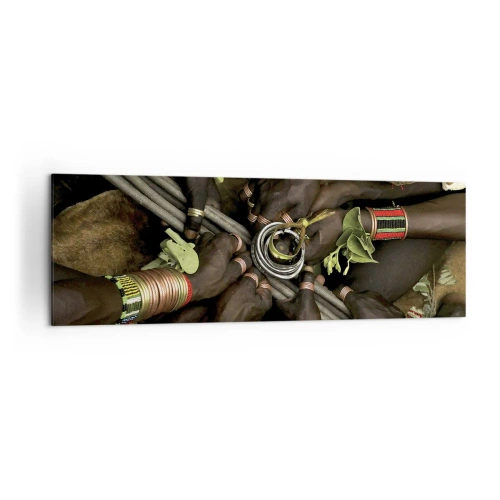 Bild auf Leinwand - Leinwandbild - Traditionelle Handarmbänder in einer Gruppe von Händen - 160x50cm - Wir sind zusammen - Moderne Wanddekoration für Wohnzimmer und Schlafzimmer ARTTOR