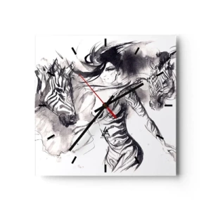 Wanduhr - Glasuhr - Eine Frau in einem dynamischen Tanz mit Zebras in einer Schwarz-Weiß-Ästhetik - 30x30cm - Tanzen mit den Zebras - Moderne Wanddekoration für Wohnzimmer und Schlafzimmer ARTTOR