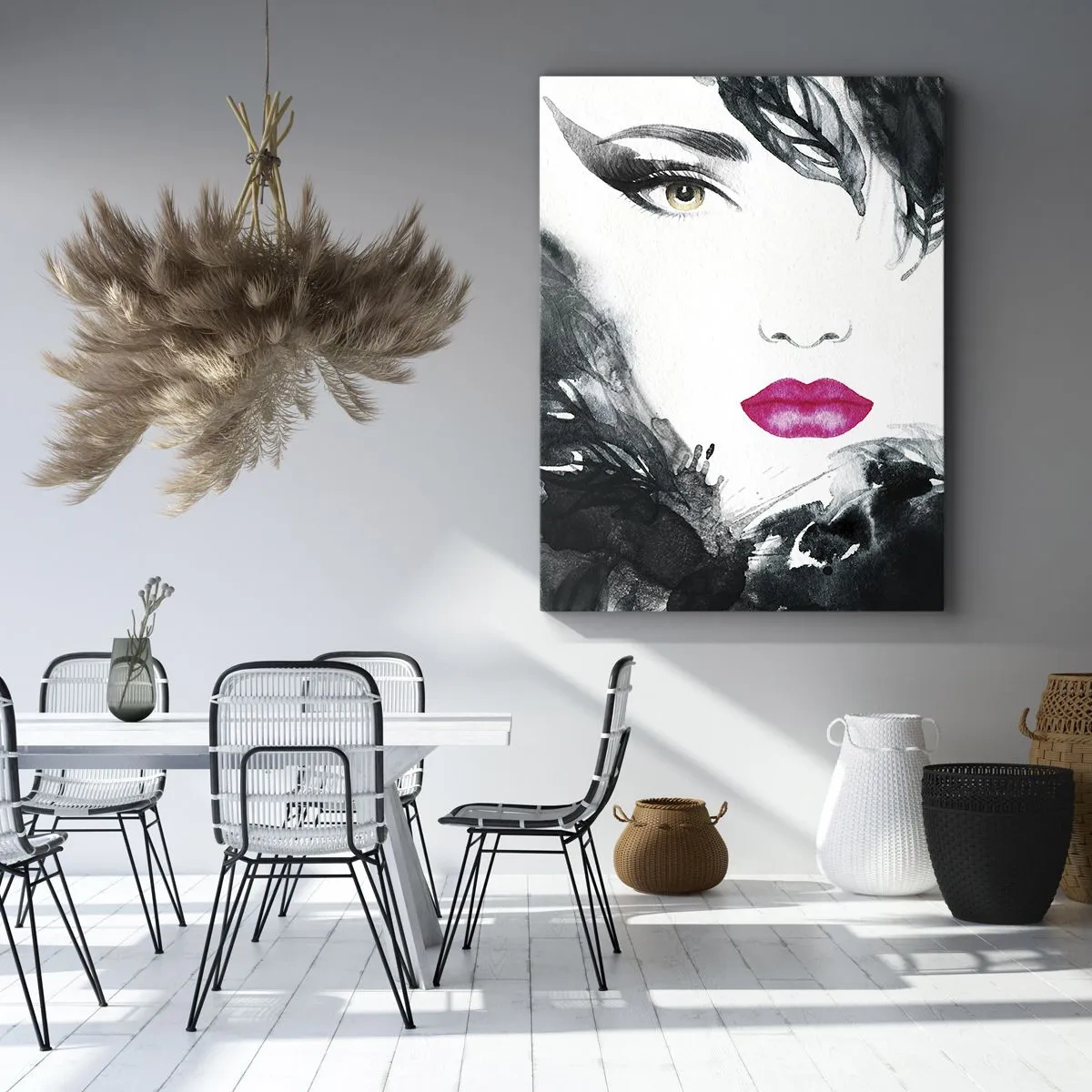 Bild auf Leinwand - Leinwandbild - Künstlerisches Porträt einer Frau mit intensiv rosa Lippen - 80x120cm - Beachtung! Femme fatale - Moderne Wanddekoration für Wohnzimmer und Schlafzimmer ARTTOR