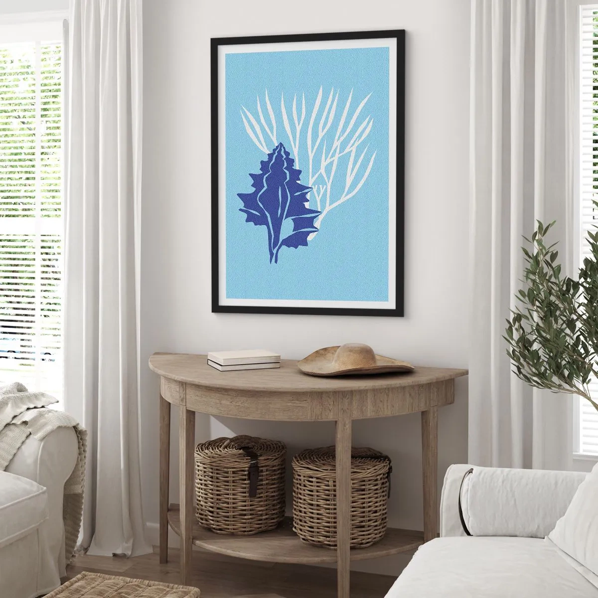 Poster in einem schwarzem Rahmen - Nautische Grafik von Muscheln und Korallen auf blauem Hintergrund - 50x70cm - Blattformen - Moderne Wanddekoration für Wohnzimmer und Schlafzimmer ARTTOR