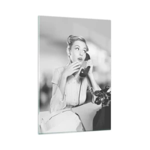 Glasbild - Bild auf glas - Eine Frau telefoniert an einer Schreibmaschine - 80x120cm - Hallo, wir sind in den 1950er Jahren. - Moderne Wanddekoration für Wohnzimmer und Schlafzimmer ARTTOR