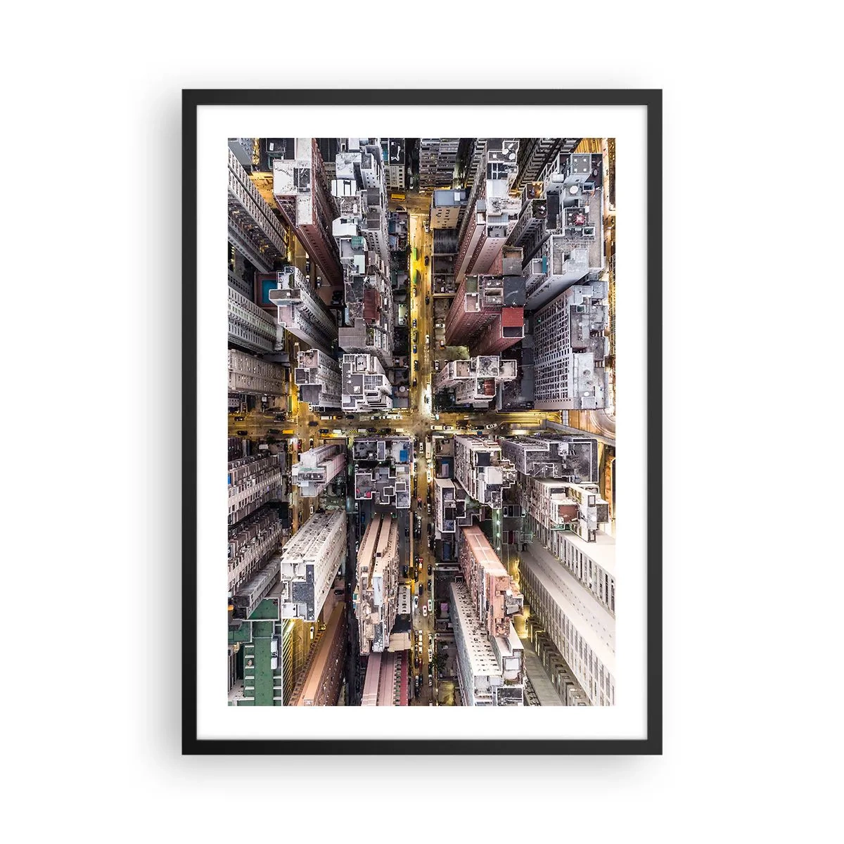 Poster in einem schwarzem Rahmen - Luftaufnahme der Stadt bei Nacht - 50x70cm - Grüße aus Hongkong - Moderne Wanddekoration für Wohnzimmer und Schlafzimmer ARTTOR