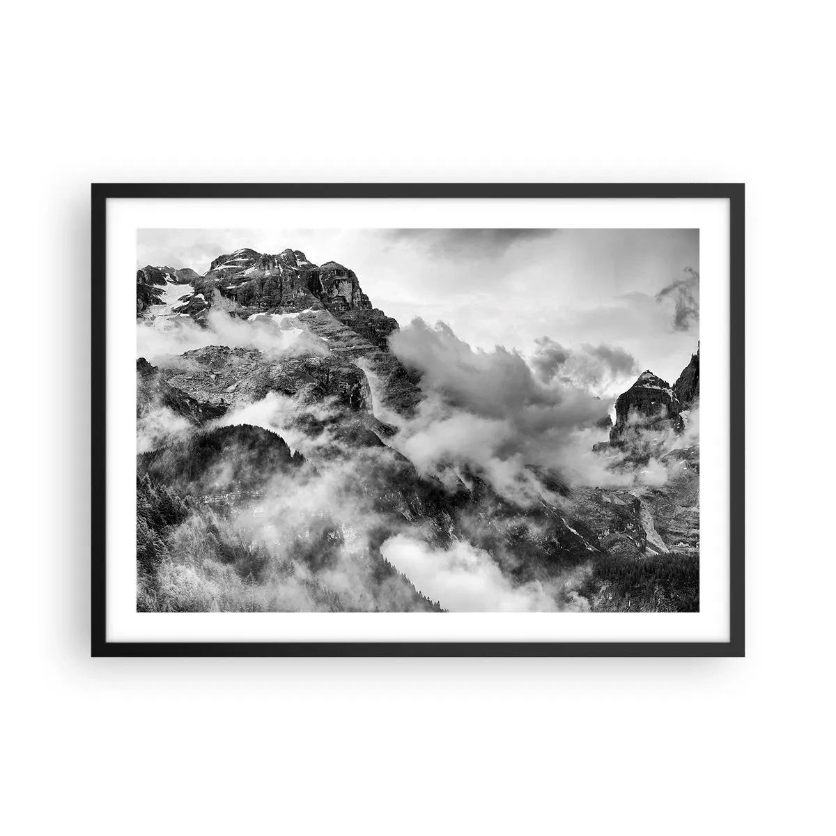 Poster in einem schwarzem Rahmen - Schwarz-Weiß-Ansicht der von Wolken umgebenen Berge - 70x50cm - Schön und grausam - Moderne Wanddekoration für Wohnzimmer und Schlafzimmer ARTTOR
