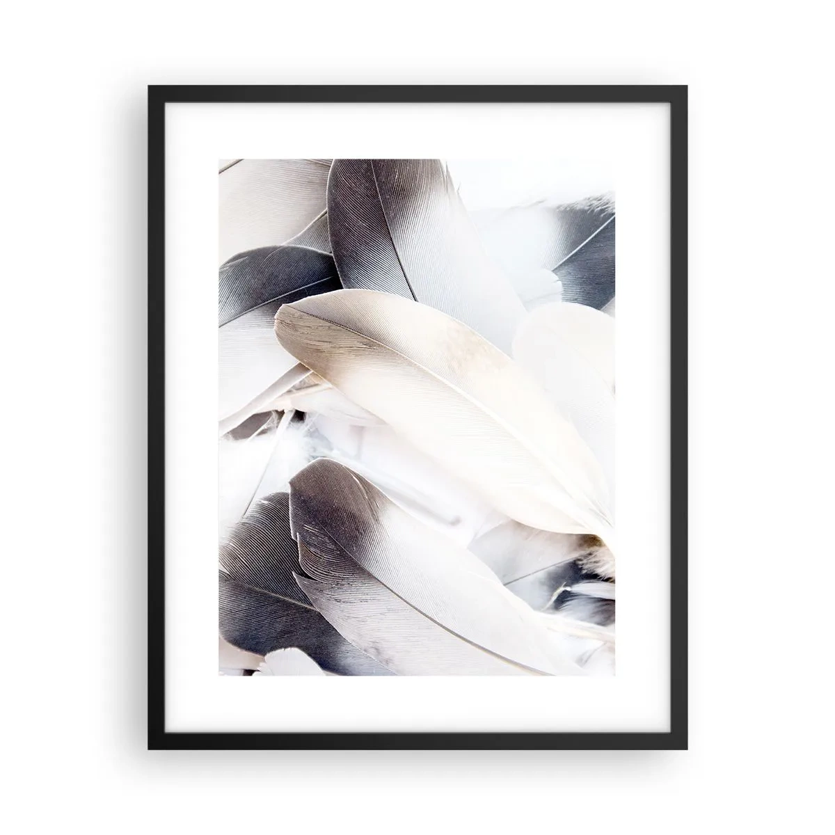 Poster in einem schwarzem Rahmen - Fast engelhaft - 40x50 cm