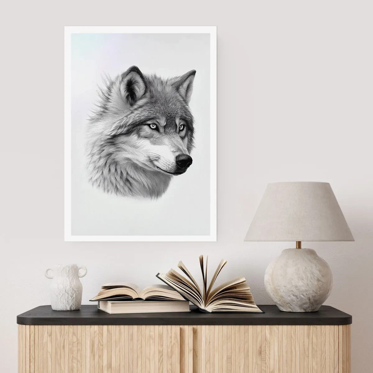 Poster - Ein realistisches Porträt eines Wolfes in Grautönen. - 50x70cm - Alpha – ohne Zweifel - Moderne Wanddekoration für Wohnzimmer und Schlafzimmer ARTTOR