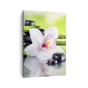 Bild auf Leinwand - Leinwandbild - Orchidee, Steine und Bambus in einer harmonischen Spa-Komposition - 50x70cm - Kühle Frische - Moderne Wanddekoration für Wohnzimmer und Schlafzimmer ARTTOR