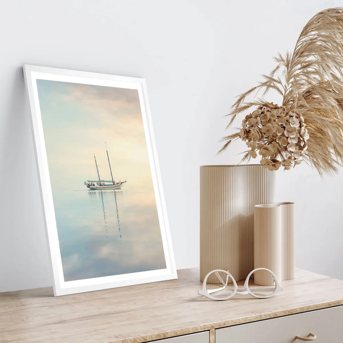 Poster in einem weißen Rahmen - Im Meer der Stille - 40x50 cm