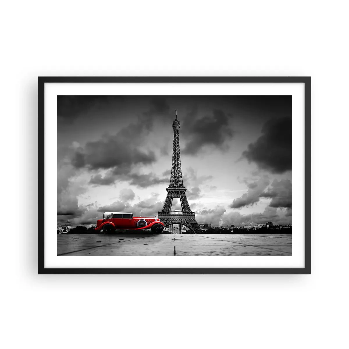Poster in einem schwarzem Rahmen - Rotes Retro-Auto vor dem Eiffelturm in Schwarz und Weiß - 70x50cm - Vor nicht allzu langer Zeit in Paris - Moderne Wanddekoration für Wohnzimmer und Schlafzimmer ARTTOR