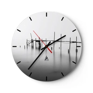 Wanduhr - Glasuhr - Ein minimalistischer Pier auf ruhigem Wasser in Grautönen - 30x30cm - Was ist, wenn es keine Welt gibt? - Moderne Wanddekoration für Wohnzimmer, Küche und Schlafzimmer ARTTOR