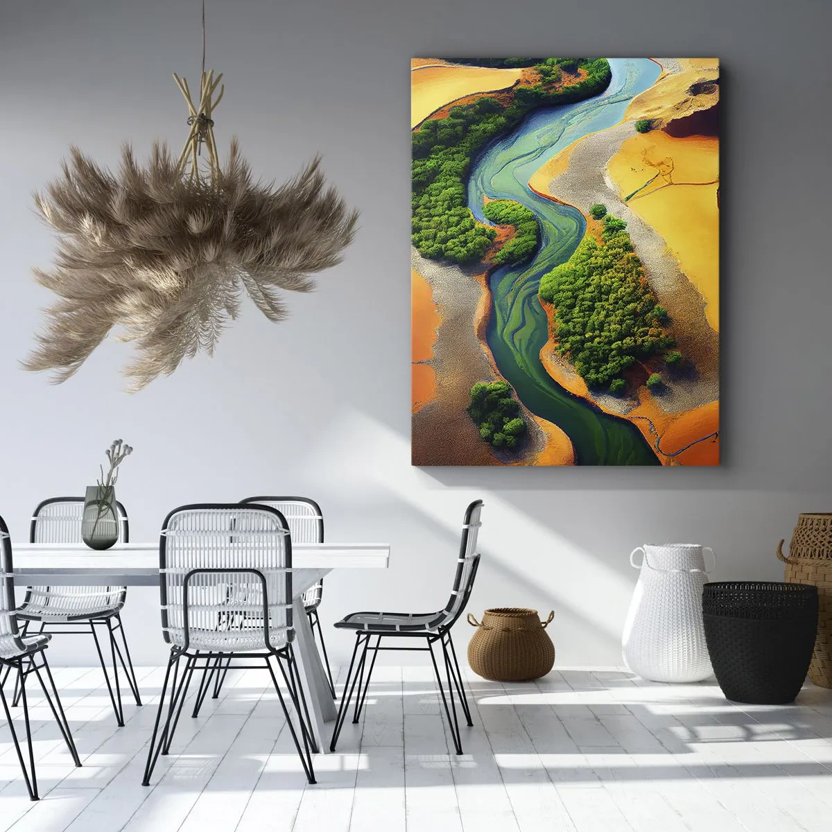 Bild auf Leinwand - Leinwandbild - Ein grüner Fluss, umgeben von goldenem Sand und Vegetation - 50x70cm - Lebensspendender Fluss - Moderne Wanddekoration für Wohnzimmer und Schlafzimmer ARTTOR