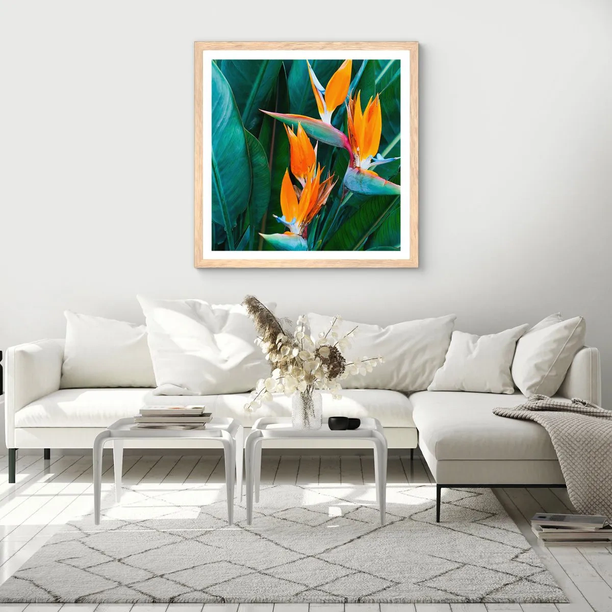 Poster in einem Rahmen aus heller Eiche - Ist es eine Blume oder ist es ein Vogel? - 50x50 cm