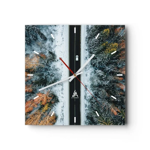 Wanduhr - Glasuhr - Eine Straße durch einen Winterwald aus der Vogelperspektive gesehen - 30x30cm - Schnitt durch den Winterwald - Moderne Wanddekoration für Wohnzimmer und Schlafzimmer ARTTOR