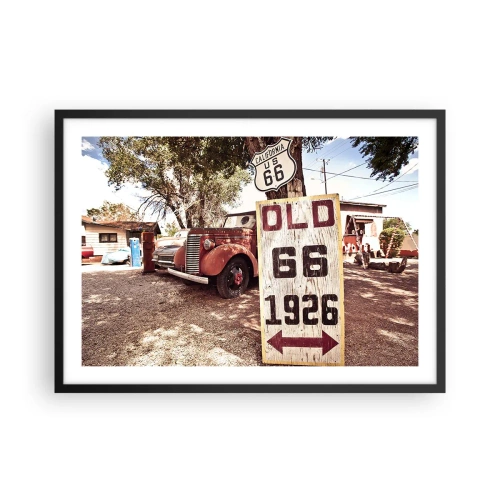 Poster in einem schwarzem Rahmen - Retro-Auto und Route 66-Schild in rustikalem Ambiente - 70x50cm - Die Legende der amerikanischen Provinz - Moderne Wanddekoration für Wohnzimmer und Schlafzimmer ARTTOR