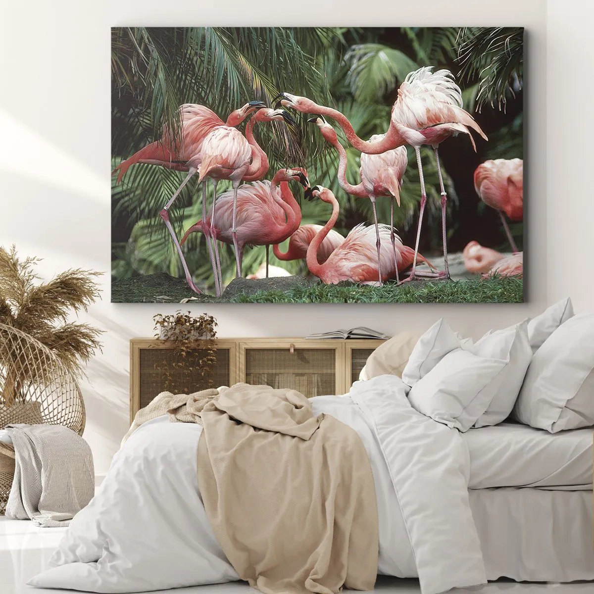 Bild auf Leinwand - Leinwandbild - Eine Gruppe von Flamingos in einer tropischen Umgebung, umgeben von Palmen - 100x70cm - Nachmittagsklatsch - Moderne Wanddekoration für Wohnzimmer und Schlafzimmer ARTTOR
