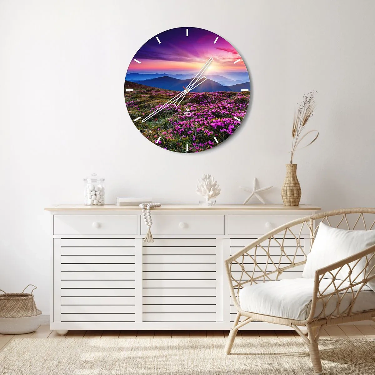 Wanduhr - Glasuhr - Berglandschaft mit blühenden rosa Blumen - 30x30cm - Kräuter dufteten nach frischen Trauben von den Feldern - Moderne Wanddekoration für Wohnzimmer, Küche und Schlafzimmer ARTTOR