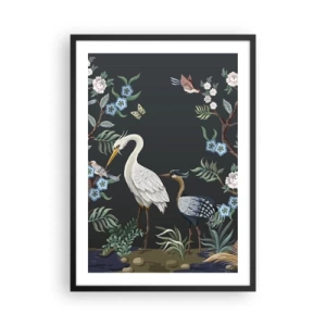 Poster in einem schwarzem Rahmen - Illustration von Vögeln zwischen Blumen auf dunklem Hintergrund - 50x70cm - Vogelparade - Moderne Wanddekoration für Wohnzimmer und Schlafzimmer ARTTOR