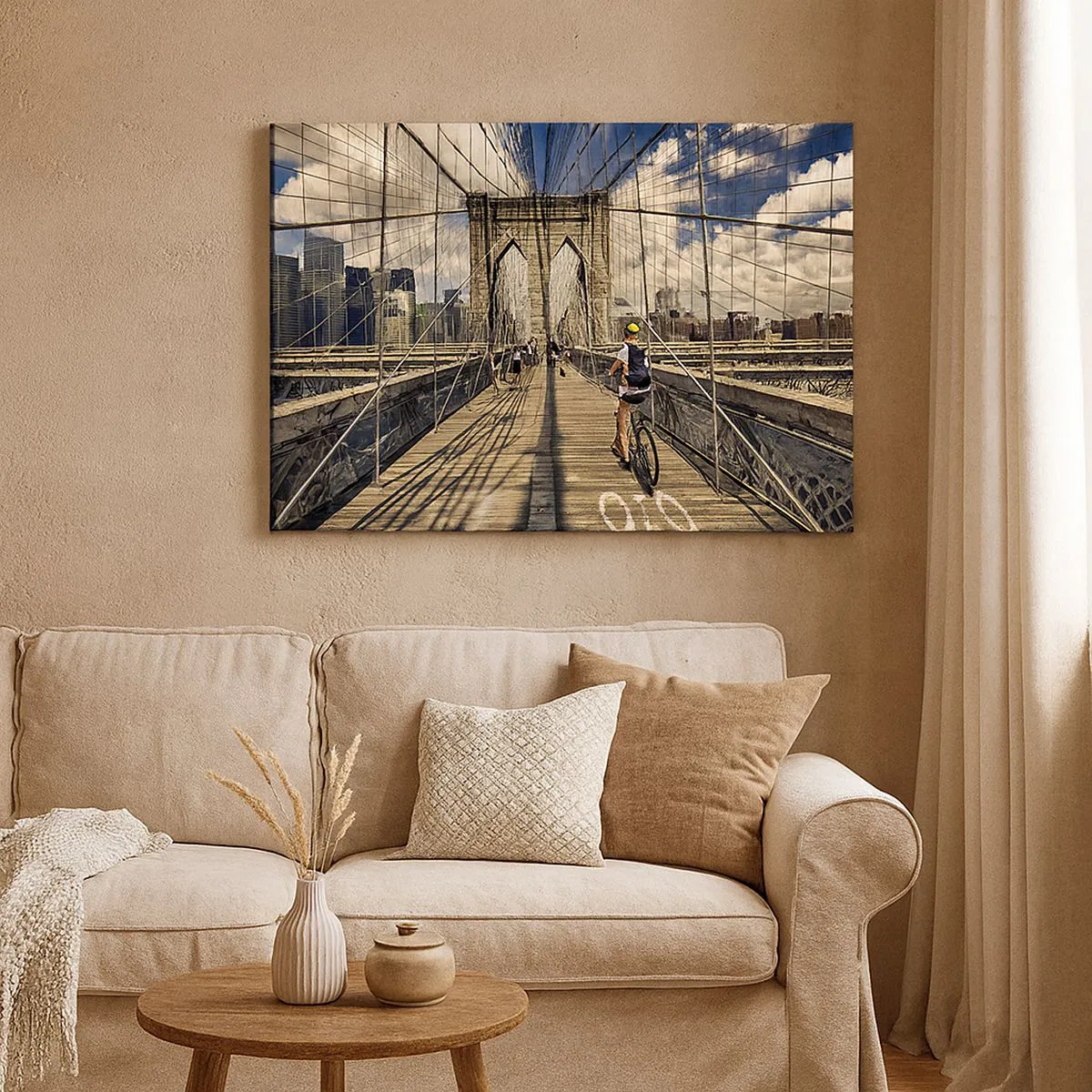 Bild auf Leinwand - Leinwandbild - Brooklyn Bridge mit Blick auf Fußgänger und Radfahrer - 70x50cm - Direkt ins Herz der Stadt - Moderne Wanddekoration für Wohnzimmer und Schlafzimmer ARTTOR