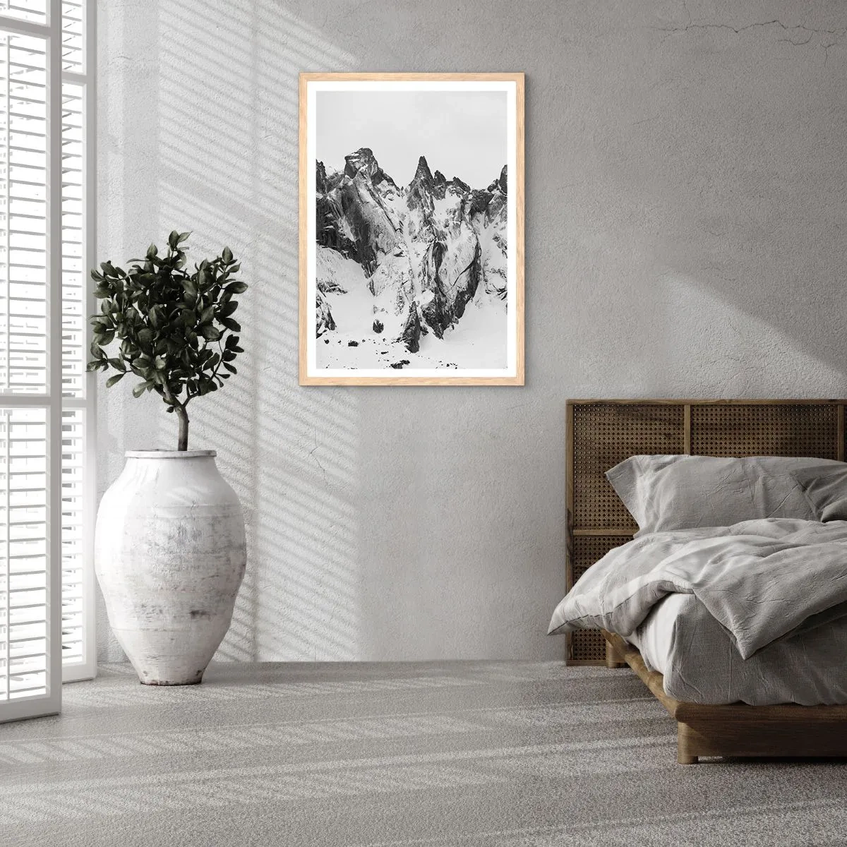 Poster in einem Rahmen aus heller Eiche - Gefährlicher Granitgrat - 30x40 cm