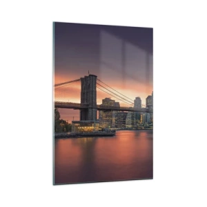 Glasbild - Bild auf glas - Nachtpanorama der Stadt mit einer Brücke und einem beleuchteten Himmel - 80x120cm - Eingetaucht in lila Stille - Moderne Wanddekoration für Wohnzimmer und Schlafzimmer ARTTOR