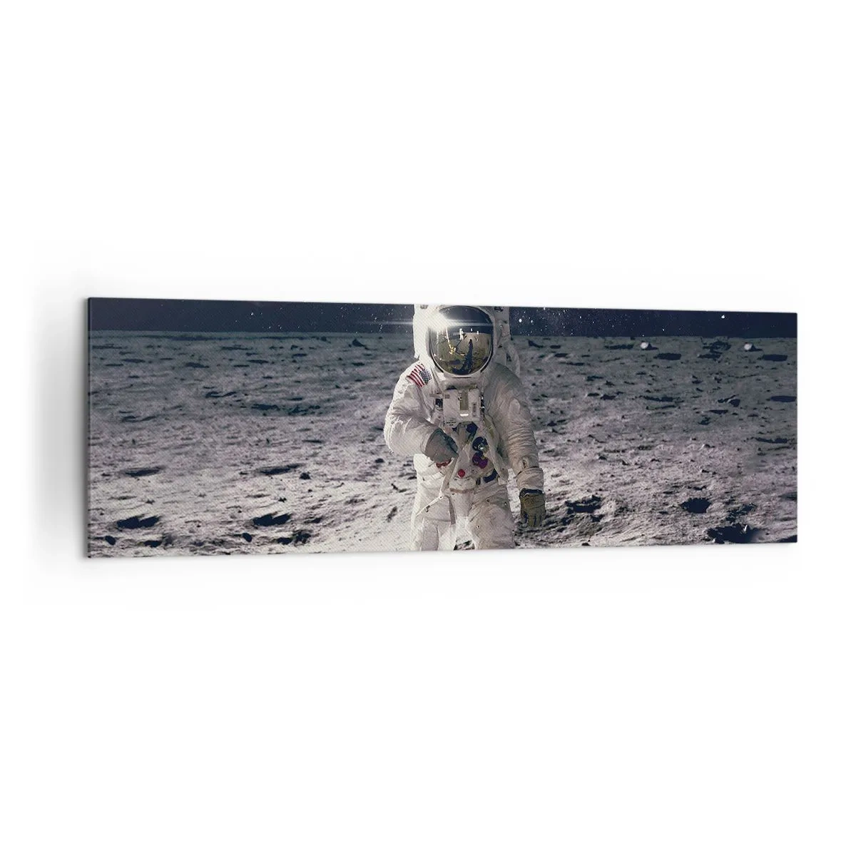 Bild auf Leinwand - Leinwandbild - Astronaut auf der Mondoberfläche mit der Erde im Hintergrund - 160x50cm - Grüße vom Mond - Moderne Wanddekoration für Wohnzimmer und Schlafzimmer ARTTOR
