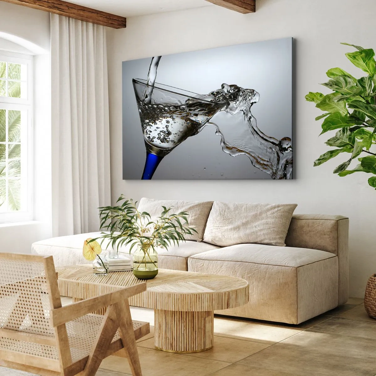 Bild auf Leinwand - Leinwandbild - Ein Glas Wasser in Bewegung auf hellem Hintergrund - 100x70cm - Kristallwasser in Kristallglas - Moderne Wanddekoration für Wohnzimmer und Schlafzimmer ARTTOR