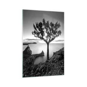 Glasbild - Bild auf glas - Schwarz-weiße Landschaft mit einem einsamen Baum auf einer Klippe über dem Meer - 70x100cm - Stille bis zum Horizont - Moderne Wanddekoration für Wohnzimmer und Schlafzimmer ARTTOR