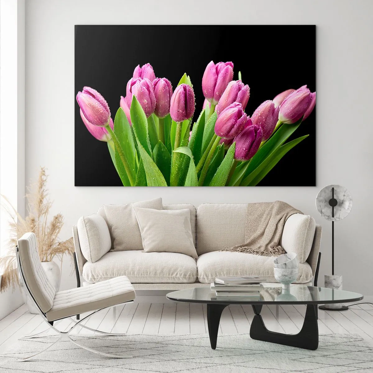 Glasbild - Bild auf glas - Ein Strauß rosa Tulpen, bedeckt mit Wassertropfen auf schwarzem Hintergrund. - 120x80cm - Lila Frühlingsfreude - Moderne Wanddekoration für Wohnzimmer und Schlafzimmer ARTTOR