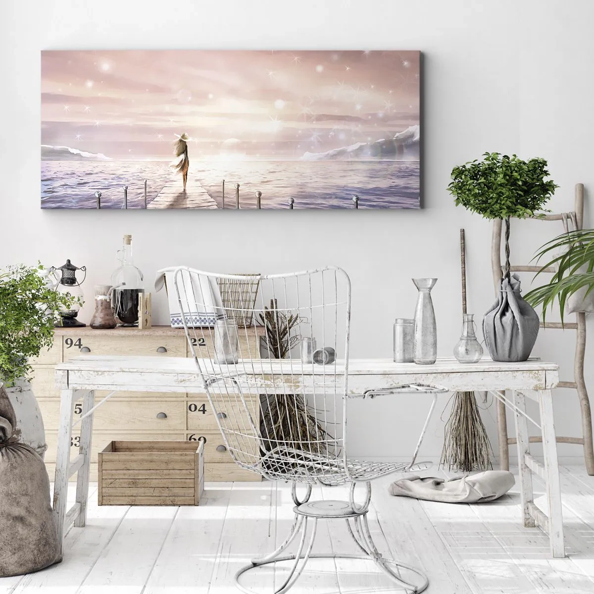 Bild auf Leinwand - Leinwandbild - Eine Frau auf einem Steg in einer magischen Sonnenuntergangskulisse - 120x50cm - Im Licht eines Traums - Moderne Wanddekoration für Wohnzimmer und Schlafzimmer ARTTOR