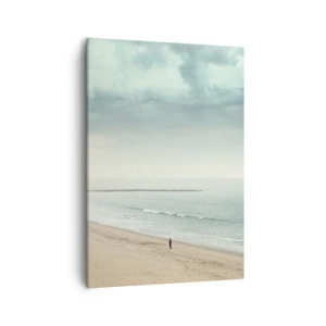 Bild auf Leinwand - Leinwandbild - Eine einsame Gestalt an einem verlassenen Strand an einem ruhigen Meer - 50x70cm - Auf der Suche nach Frieden - Moderne Wanddekoration für Wohnzimmer und Schlafzimmer ARTTOR