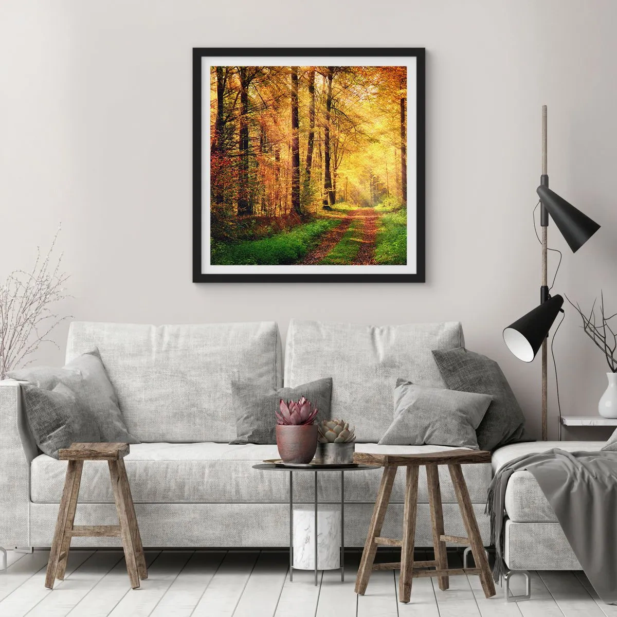 Poster in einem schwarzem Rahmen - Waldgoldene Stille - 60x60 cm