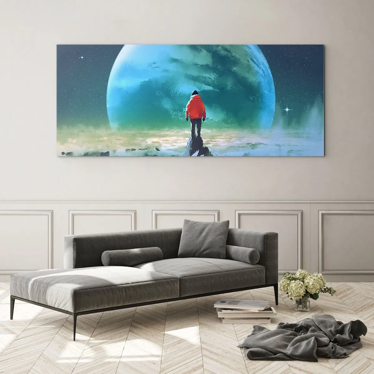 Glasbild - Bild auf glas - Ein Mann in einer roten Jacke steht vor einem großen Planeten mit Sternen im Hintergrund. - 120x50cm - Entdecker des neuen Landes - Moderne Wanddekoration für Wohnzimmer und Schlafzimmer ARTTOR