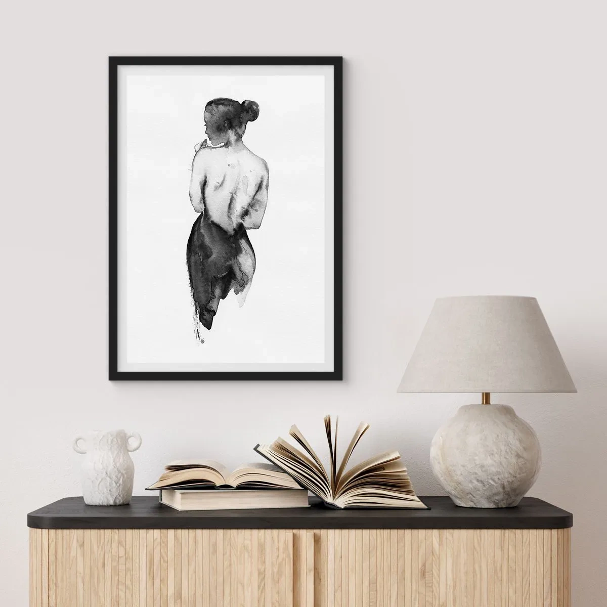 Poster in einem schwarzem Rahmen - Bei ihr verschwindet die Welt - 61x91 cm