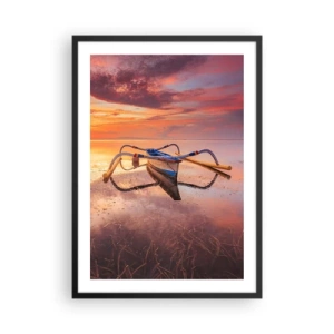 Poster in einem schwarzem Rahmen - Ein Boot auf dem Wasser während eines malerischen Sonnenuntergangs - 50x70cm - Die Ruhe eines tropischen Abends - Moderne Wanddekoration für Wohnzimmer und Schlafzimmer ARTTOR