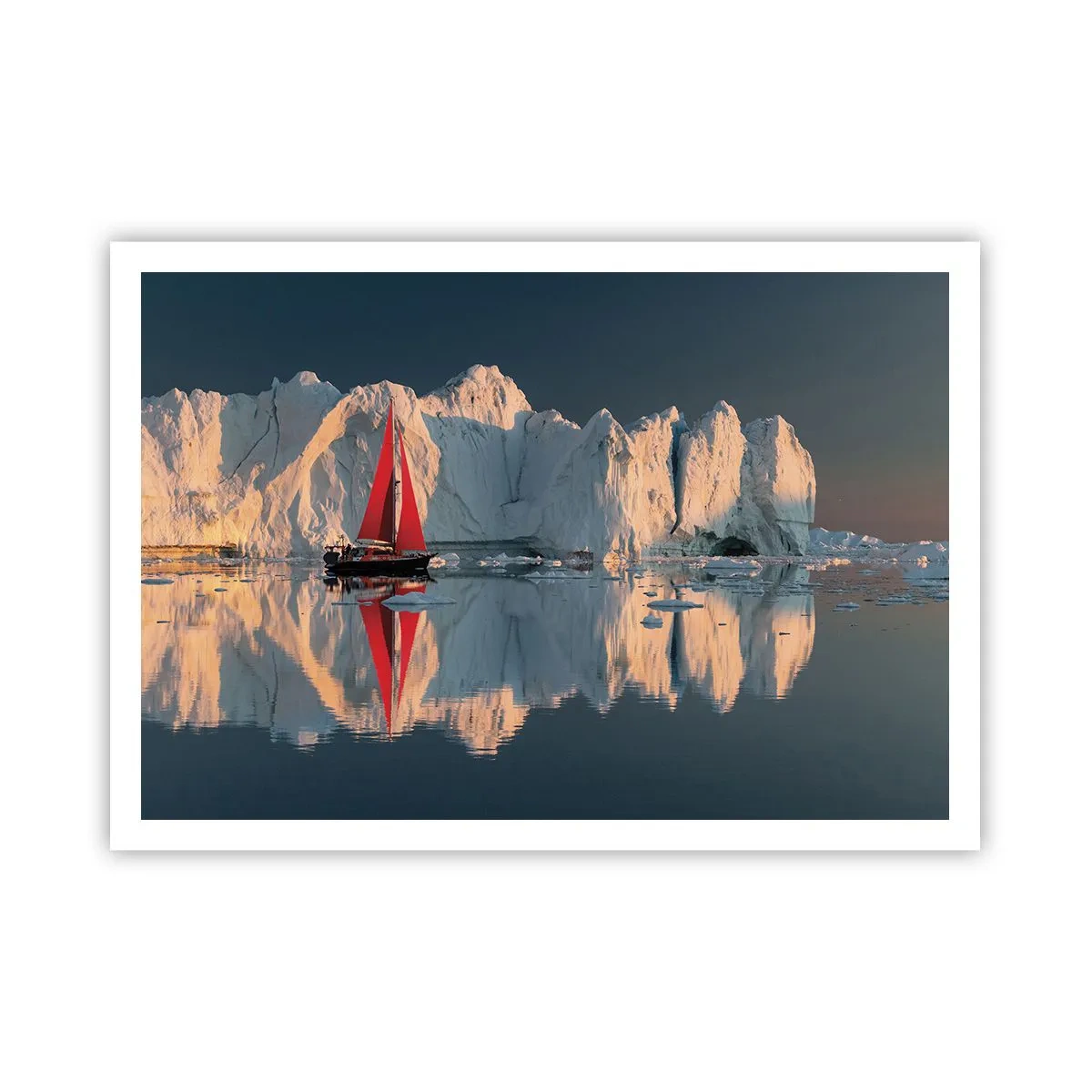 Poster - Ein Segelboot mit rotem Segel vor der Kulisse eines Gletschers - 100x70cm - Am Rande der Welt - Moderne Wanddekoration für Wohnzimmer und Schlafzimmer ARTTOR